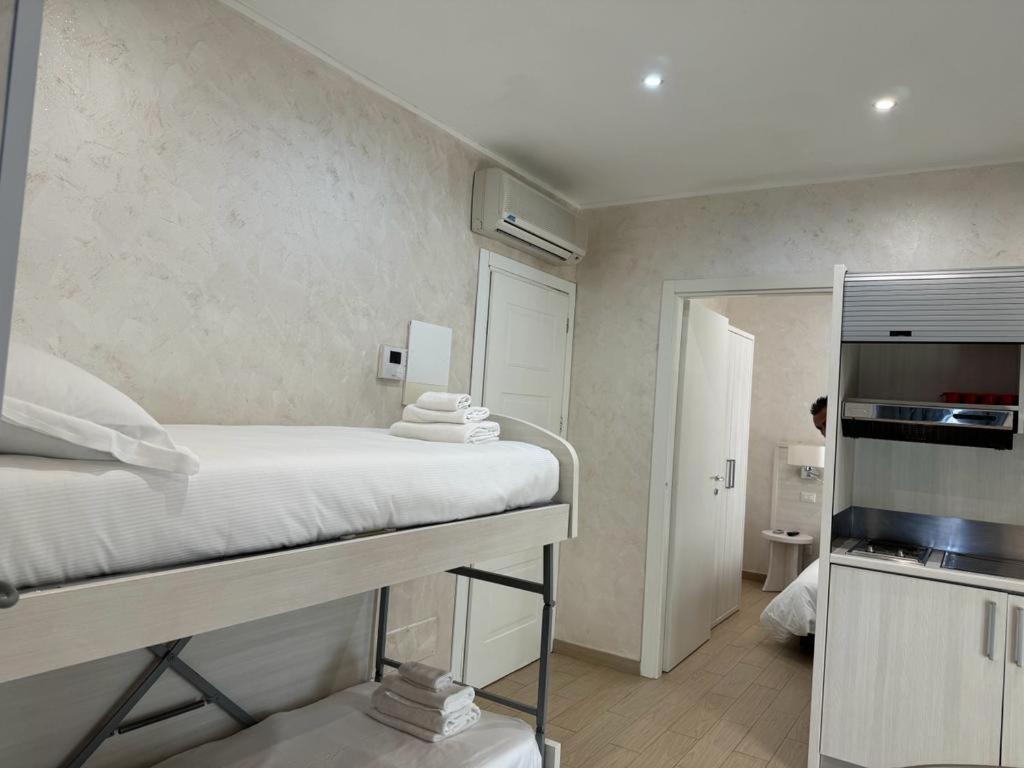 רימיני Marina Beach Aparthotel מראה חיצוני תמונה